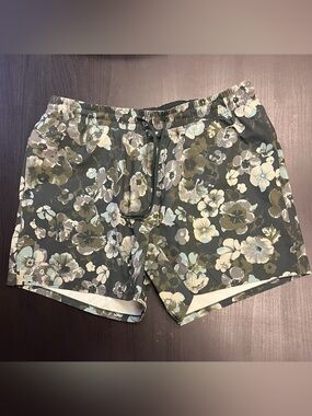 Lululemon Mens Swim Shorts 5" Lined - XL